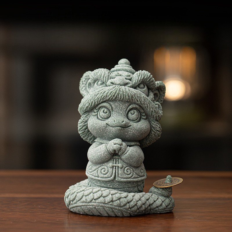 SKU-02-灵蛇献瑞-醒狮拜年蛇 The "Lion Dance" Chinese New Year good luck charm snake