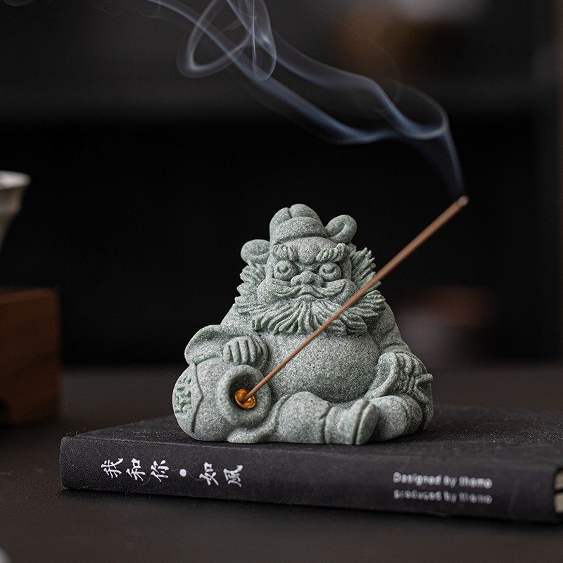 What is Zhong Kui? "The Fortune Guardian" Statue Collection